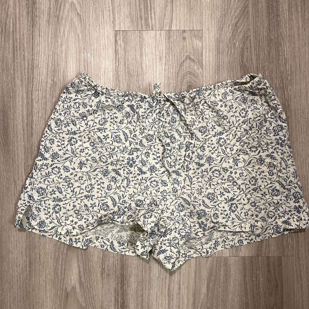 Vintage 90s Cottagecore Lauren Ralph‎ Lauren Floral Pajama Blue Cream Shorts